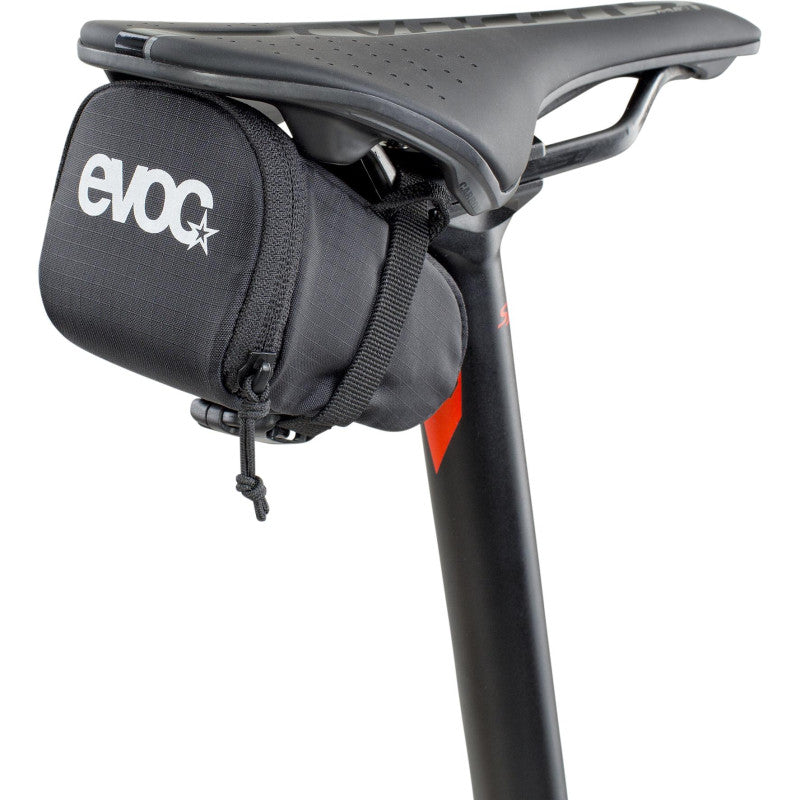 EVOC Bolsa de Selim S 0.3L | Ultra-Compacta, 41g e Fixação Velcro